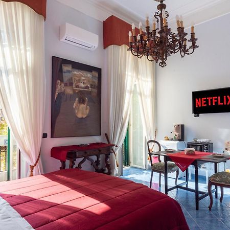 B&B Le Stanze Dei Mille Наполи Екстериор снимка