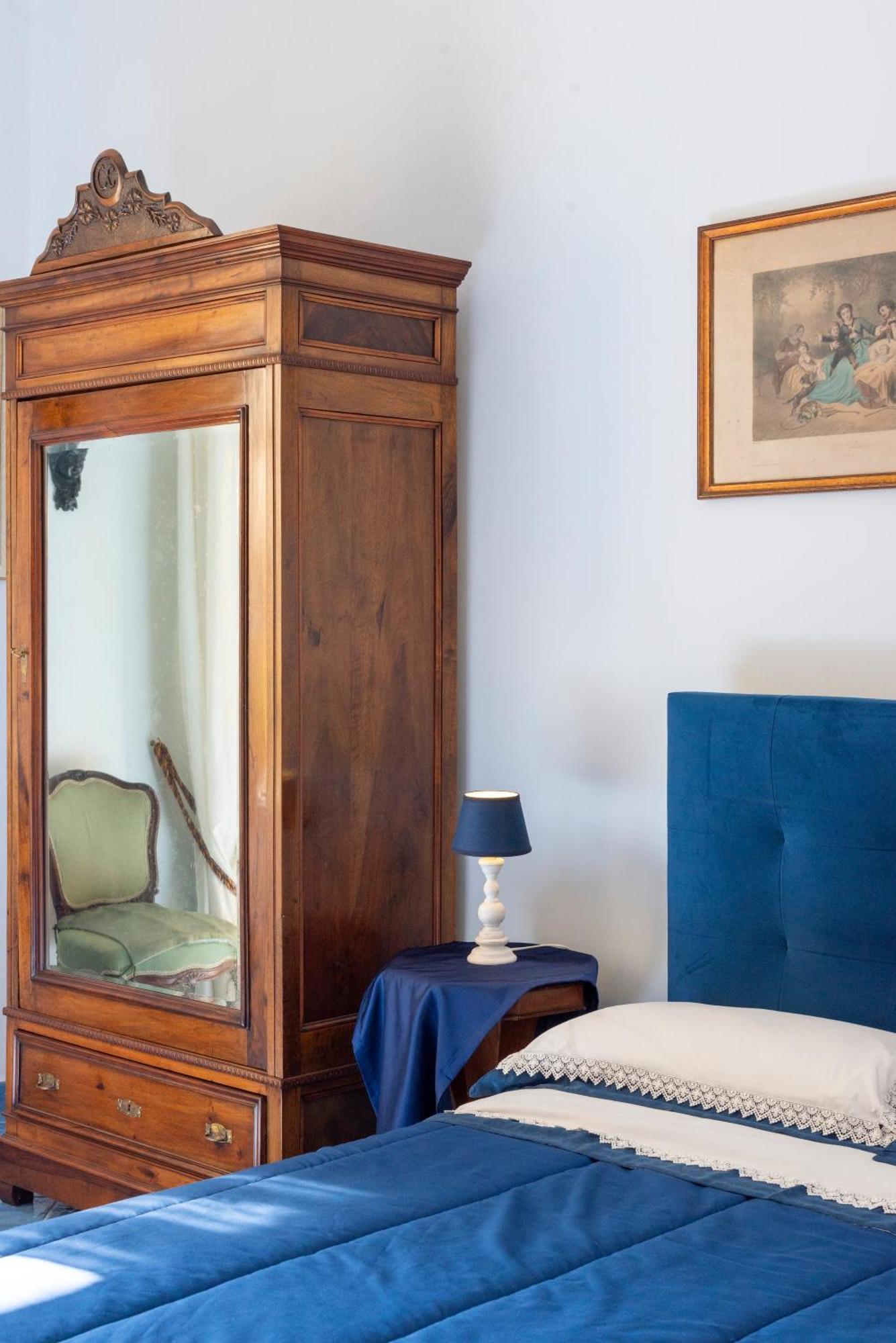 B&B Le Stanze Dei Mille Наполи Екстериор снимка