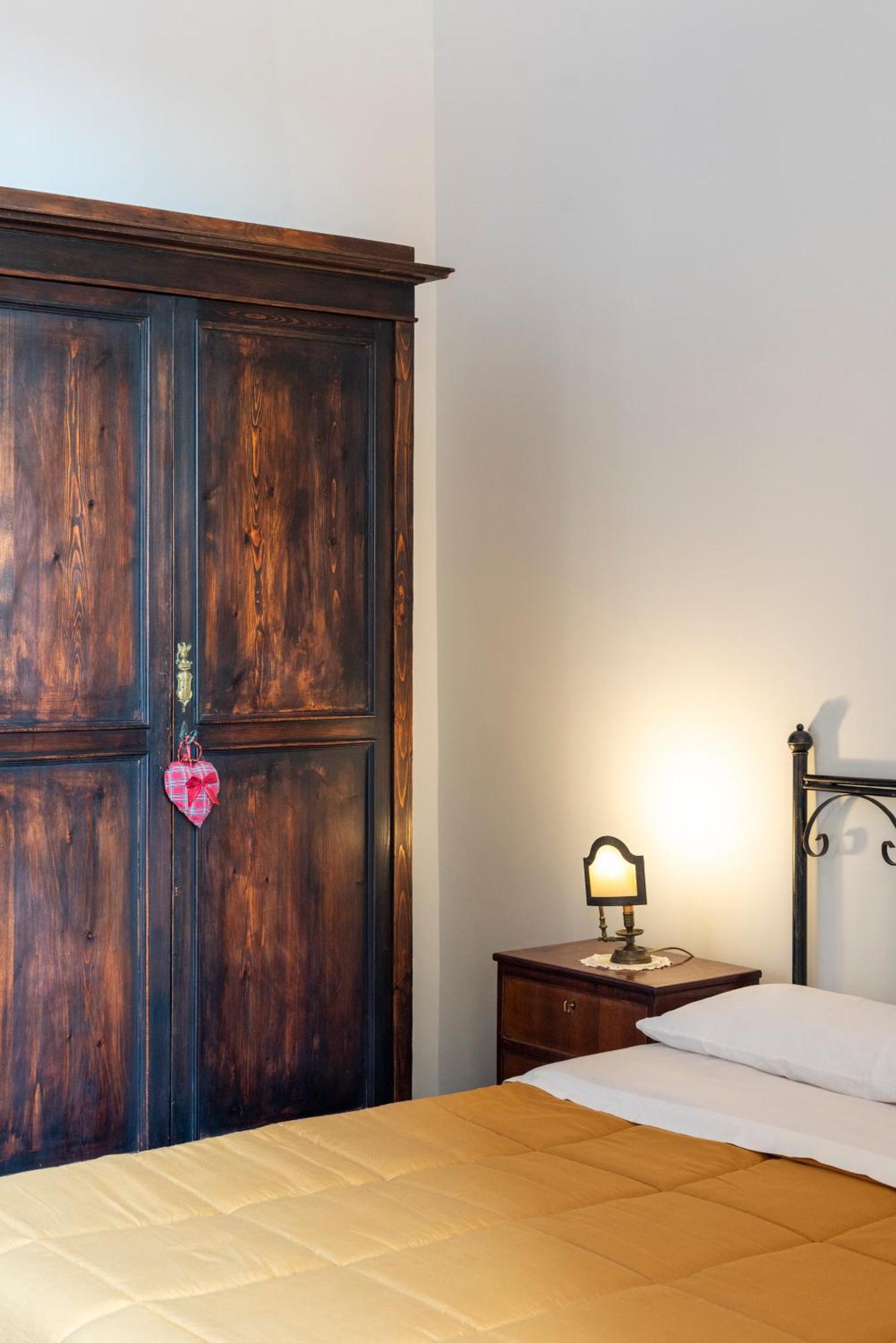 B&B Le Stanze Dei Mille Наполи Екстериор снимка