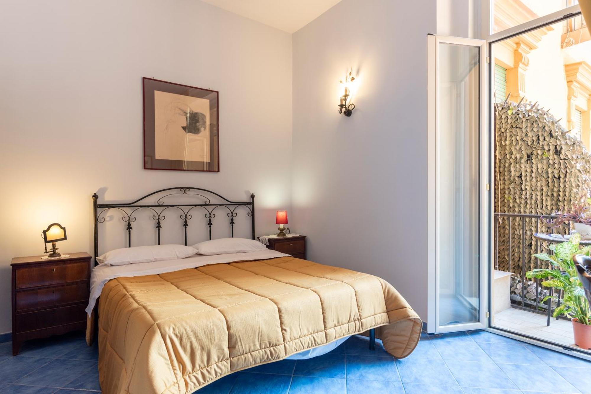 B&B Le Stanze Dei Mille Наполи Екстериор снимка